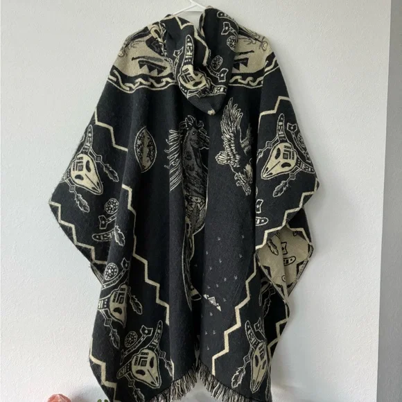 100%wool Southwestern Graphic Poncho ShawlFringe TrimTribal Western